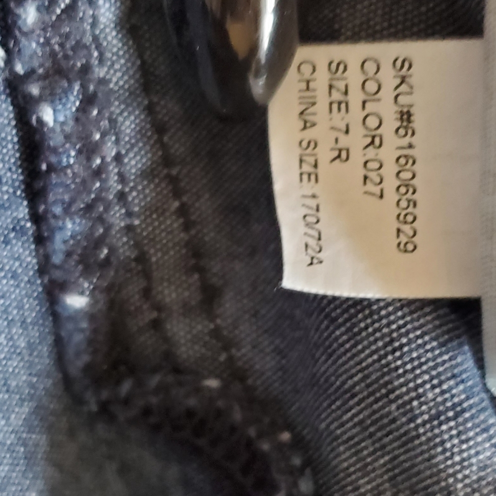 HOLLISTER HIGH RISE JEAN LEGGING - Picture 7 of 7